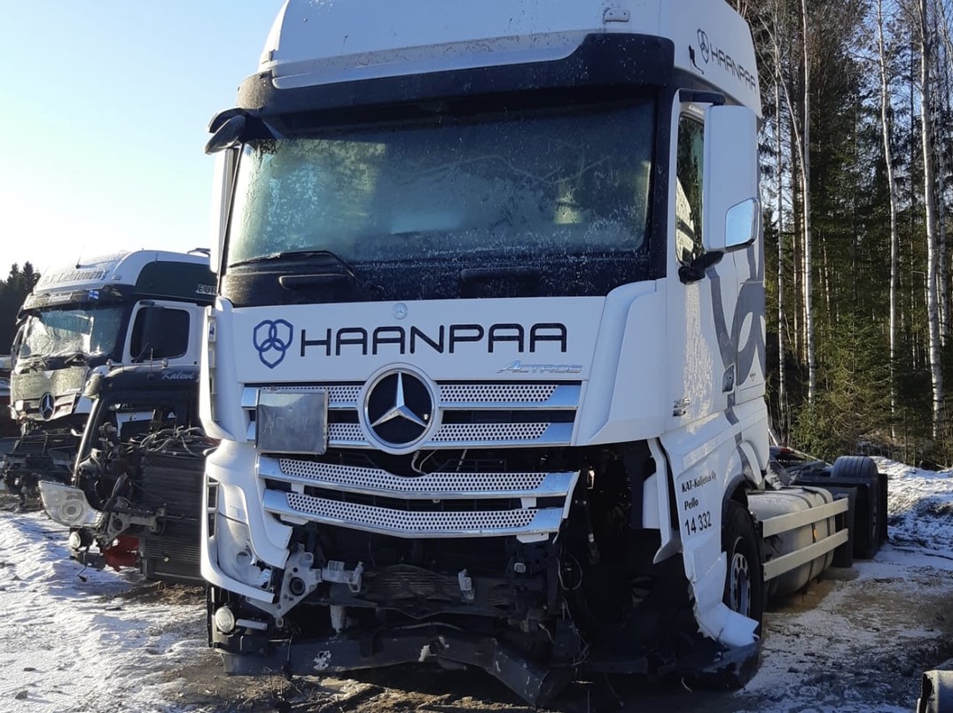 MB Actros image