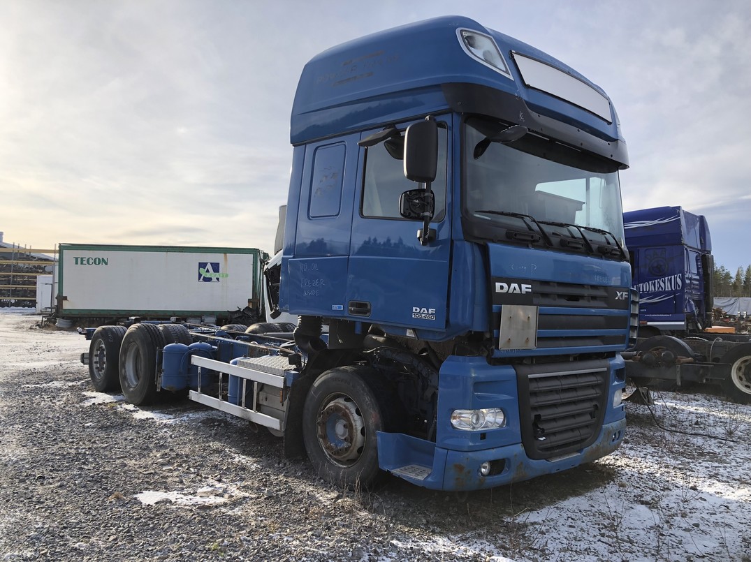 DAF XF105.460 image