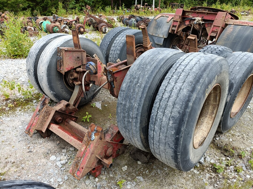 Trailer axle image