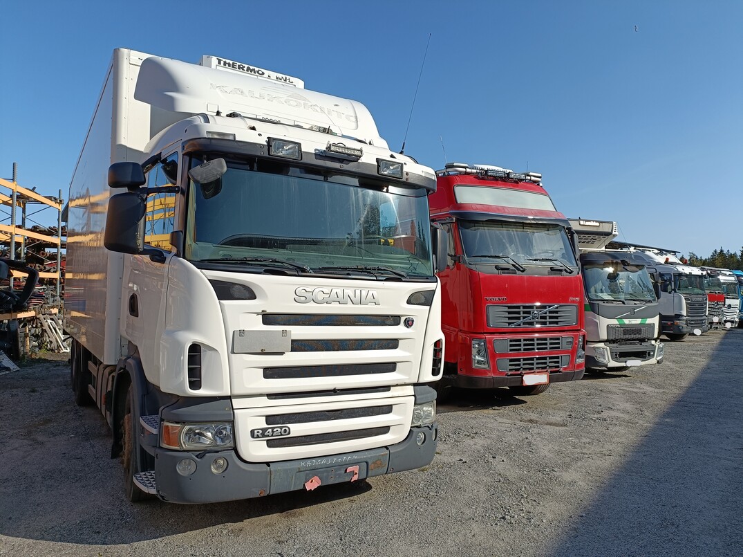 Scania R12 image