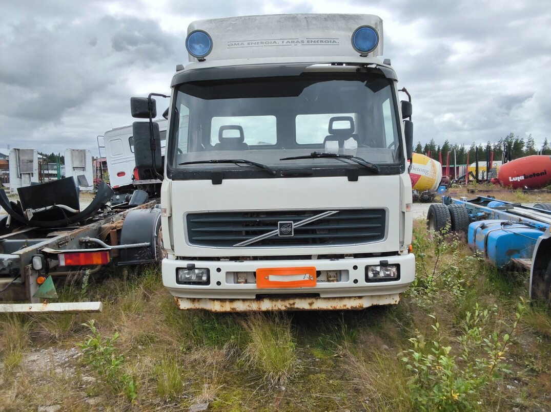 Volvo FL6 image