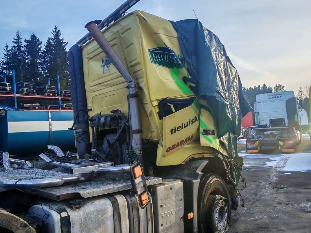 Volvo FH16 image