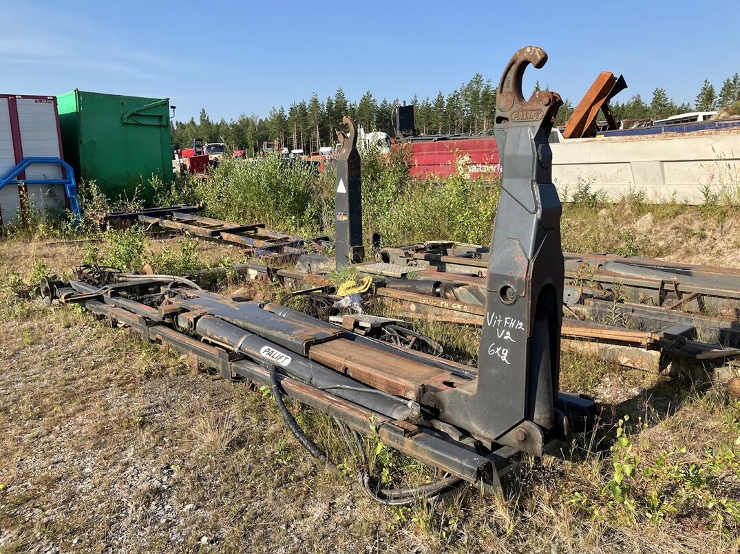Palift Koukkulaite (Volvo FH12 6x2) kuva