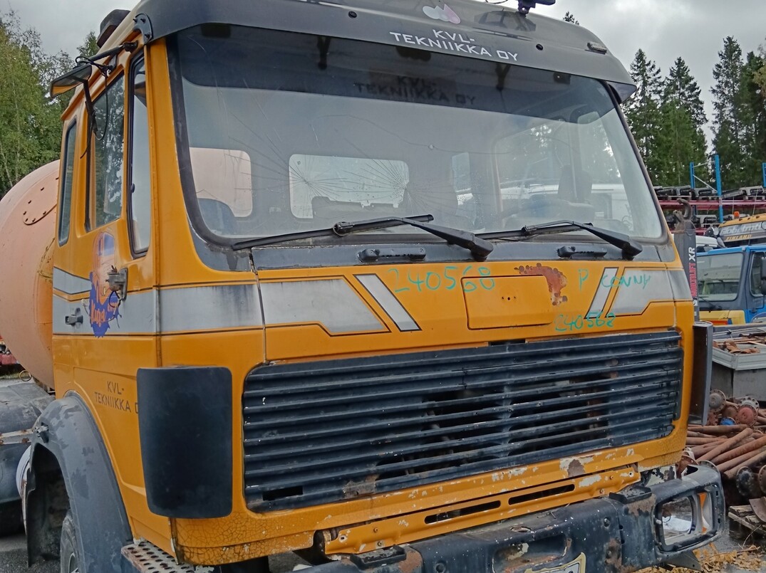 Mercedes-Benz 2235-NT8 image