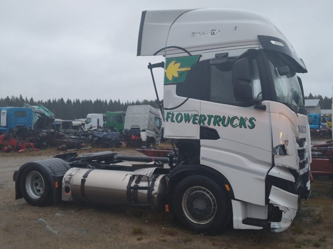 Iveco Stralis image