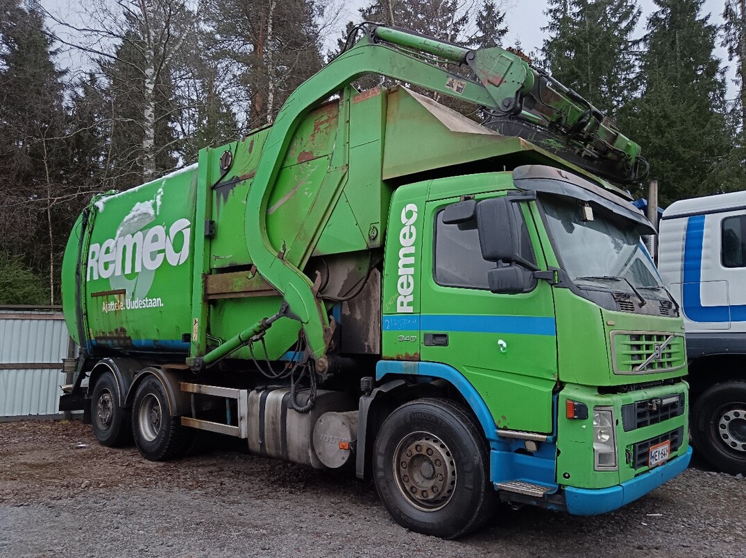 Volvo FM12 image