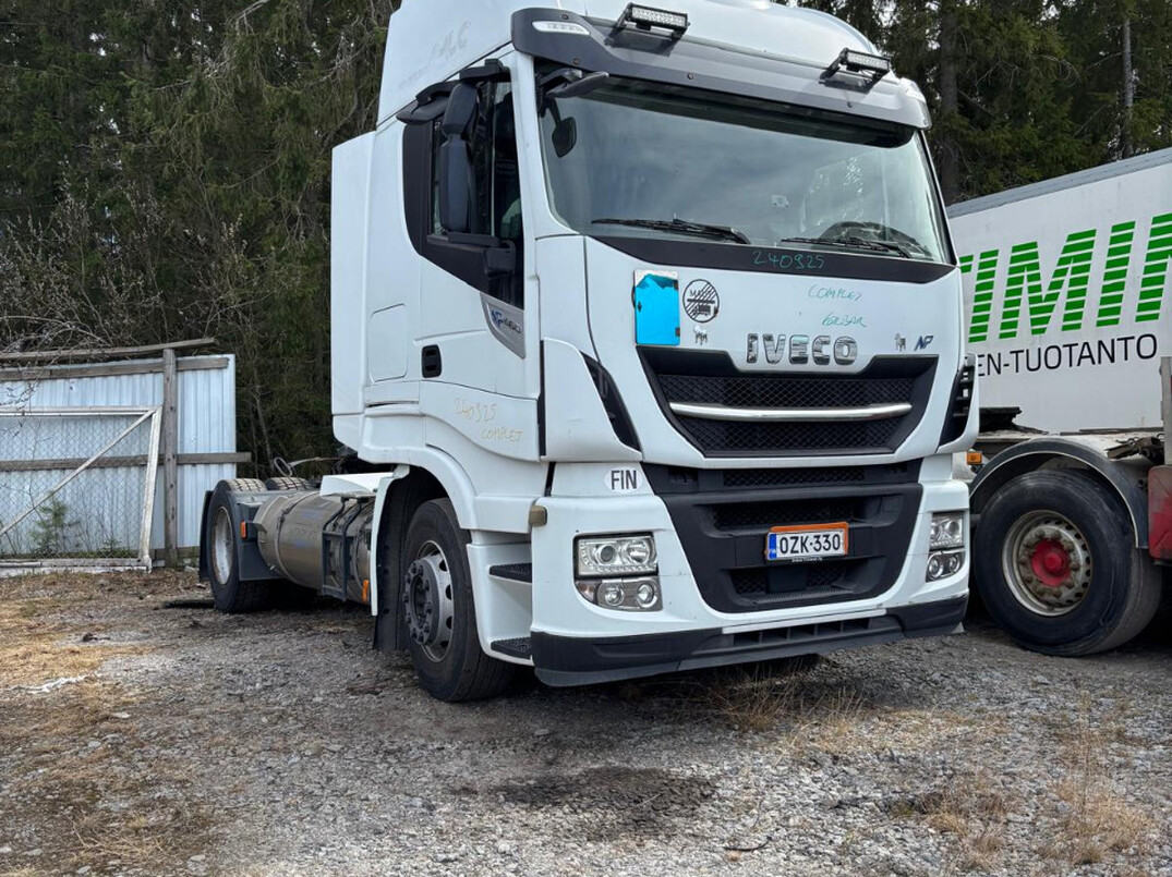 Iveco AS440ST/P image