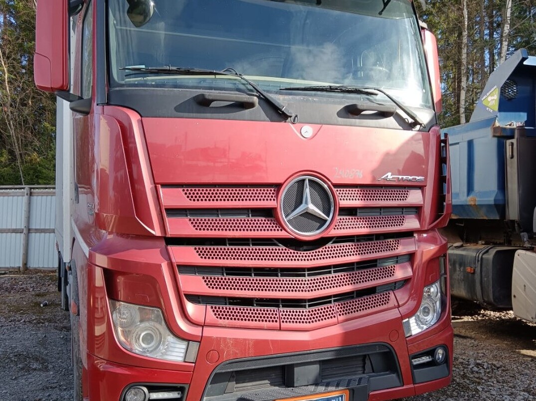 Mercedes-Benz Actros image